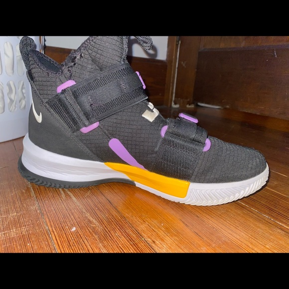 Nike LeBron Soldier 13( yellow and purple) - Picture 3 of 4